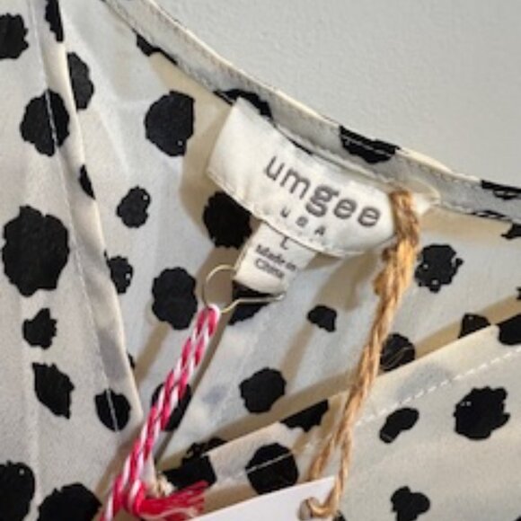 Umgee Dalmatian Print Short Sleeve Ruffle Top, New with Tags, L - Picture 6 of 10